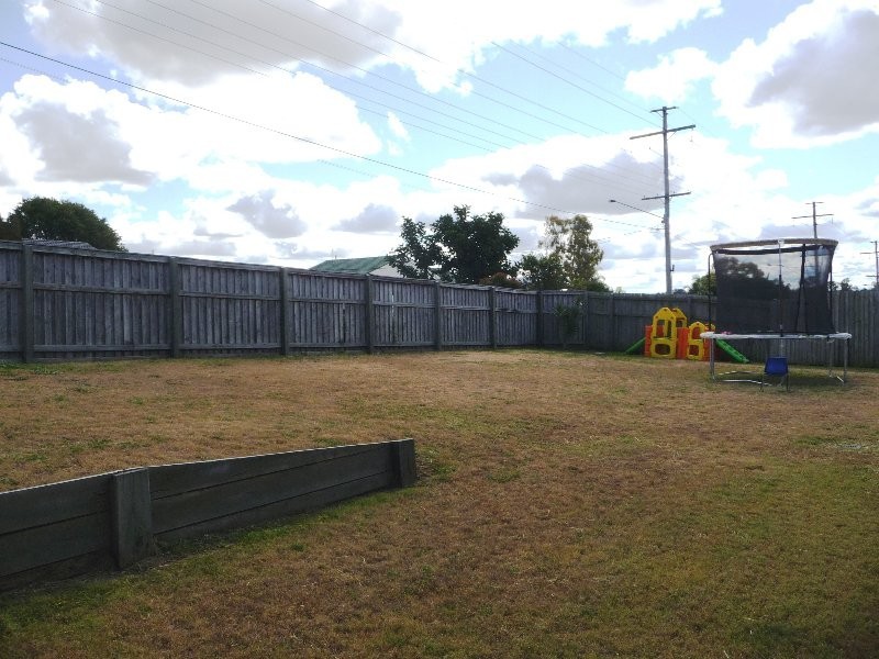 5 Tea Tree Place, Raceview QLD 4305
