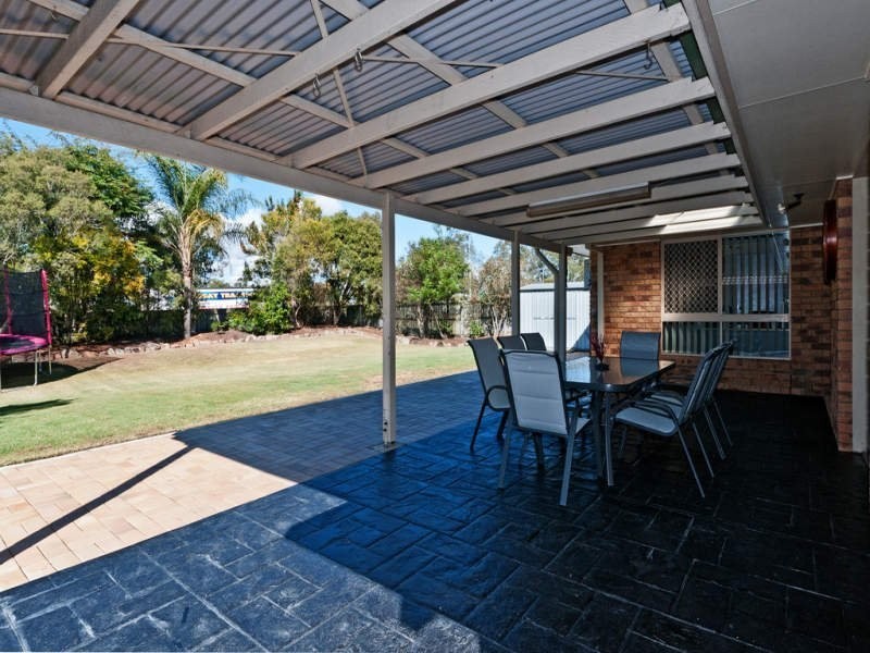 122 Equestrian Drive, Yamanto QLD 4305