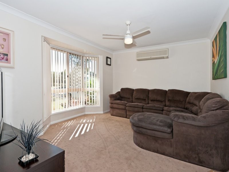 122 Equestrian Drive, Yamanto QLD 4305