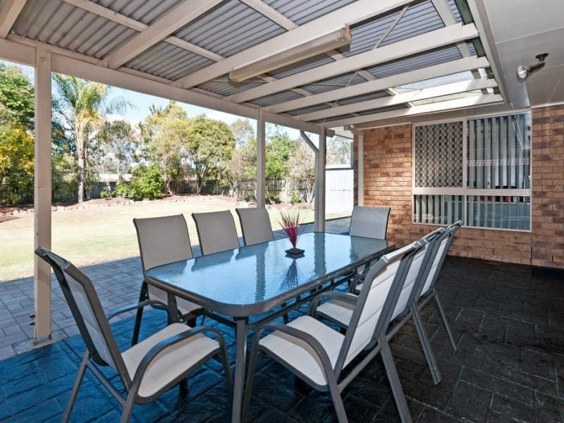 122 Equestrian Drive, Yamanto QLD 4305