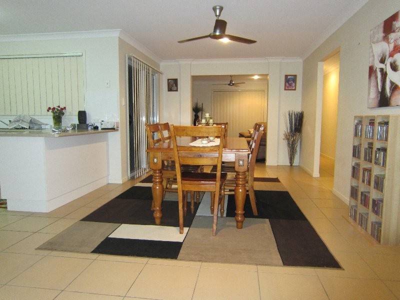 200 Ripley Road, Flinders View QLD 4305