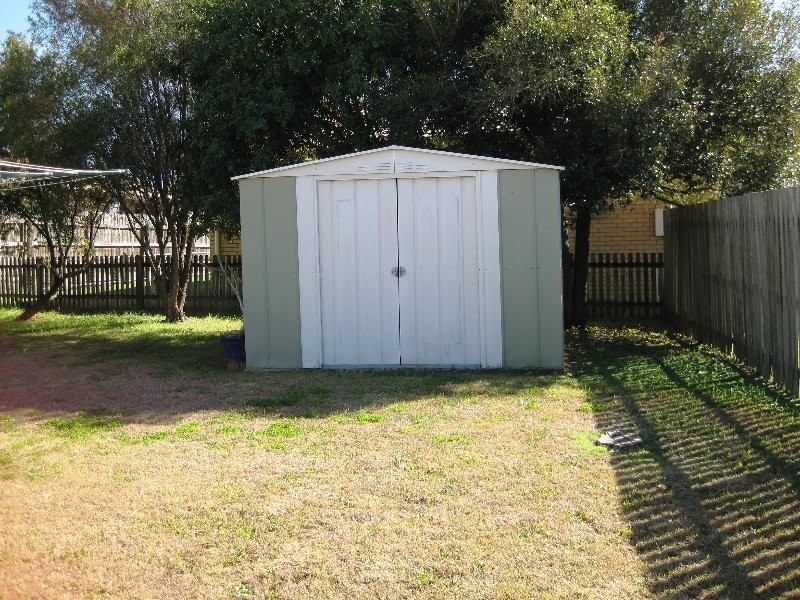 16 Cocos Place, Raceview QLD 4305