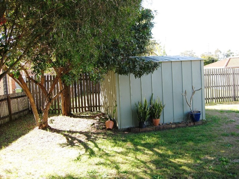 16 Cocos Place, Raceview QLD 4305