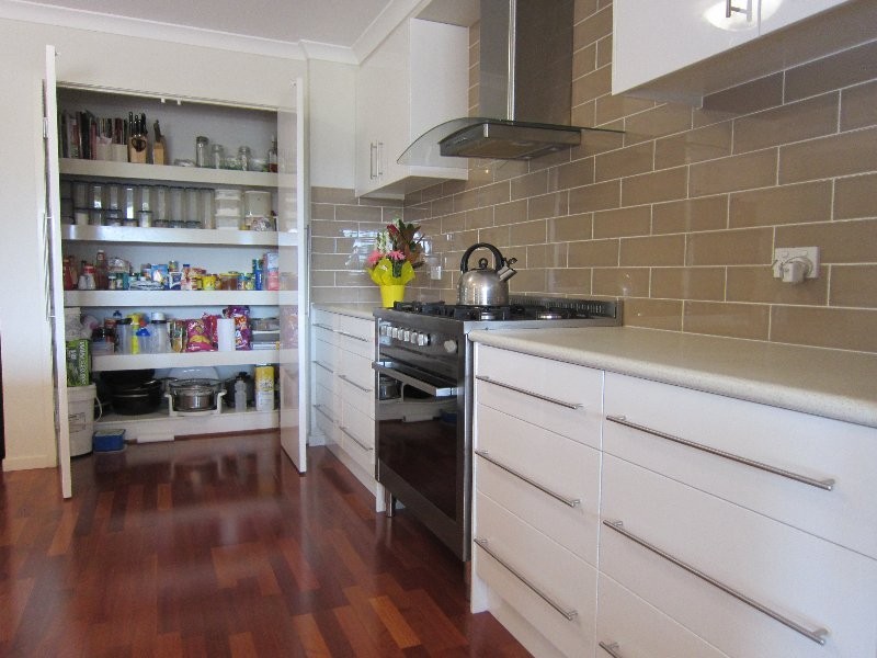 27 Harrison Grove, Deebing Heights QLD 4306