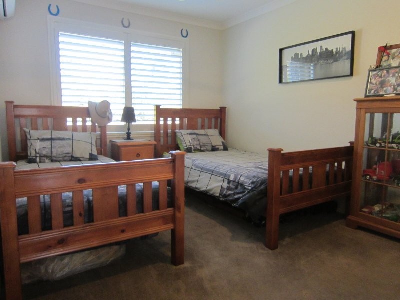 27 Harrison Grove, Deebing Heights QLD 4306