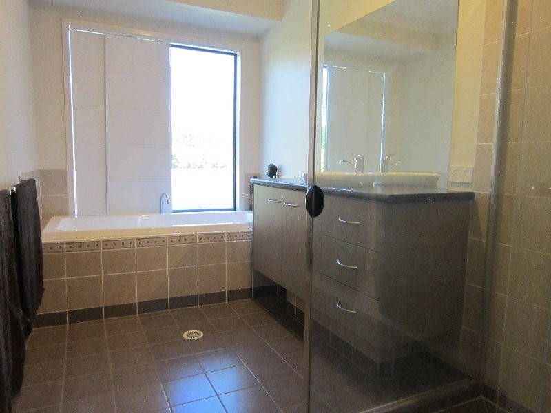 27 Harrison Grove, Deebing Heights QLD 4306