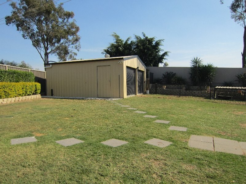 27 Harrison Grove, Deebing Heights QLD 4306
