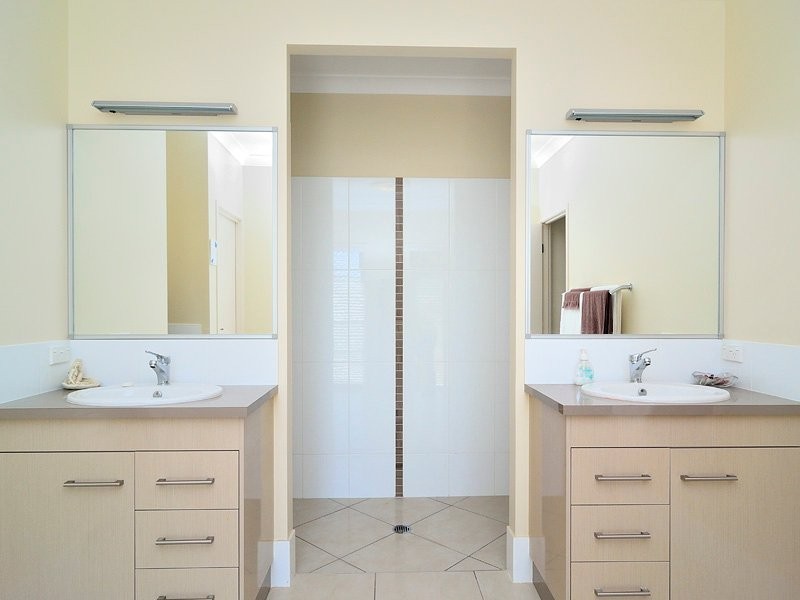 30 Pollock Street, Harrisville QLD 4307