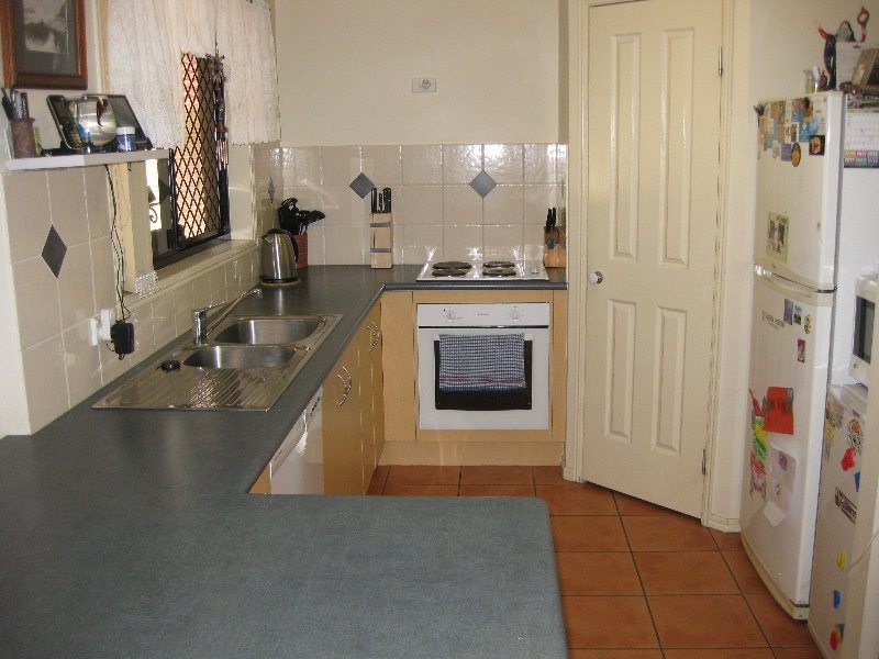 6 Banbury Close, Bundamba QLD 4304