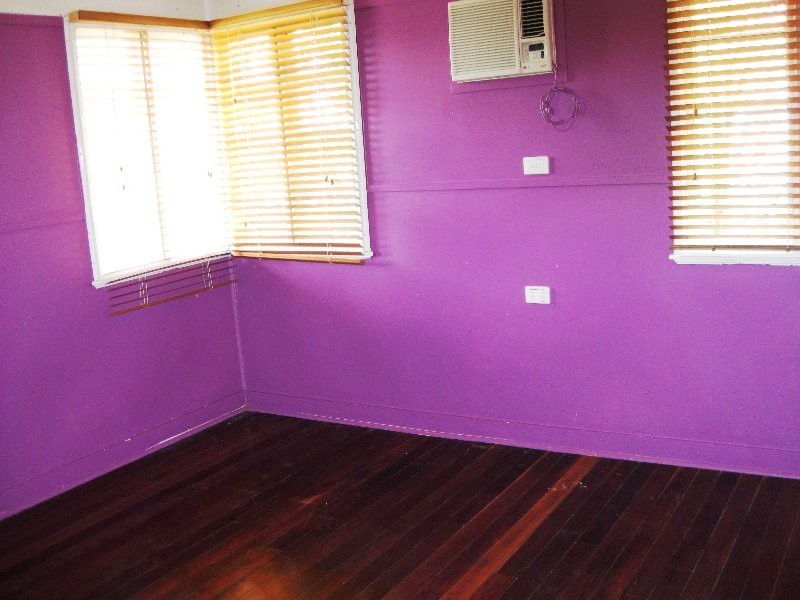 14 Casey Street, Leichhardt QLD 4305