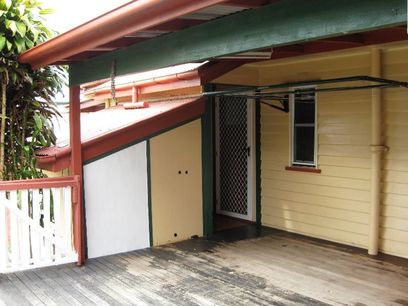 14 Casey Street, Leichhardt QLD 4305