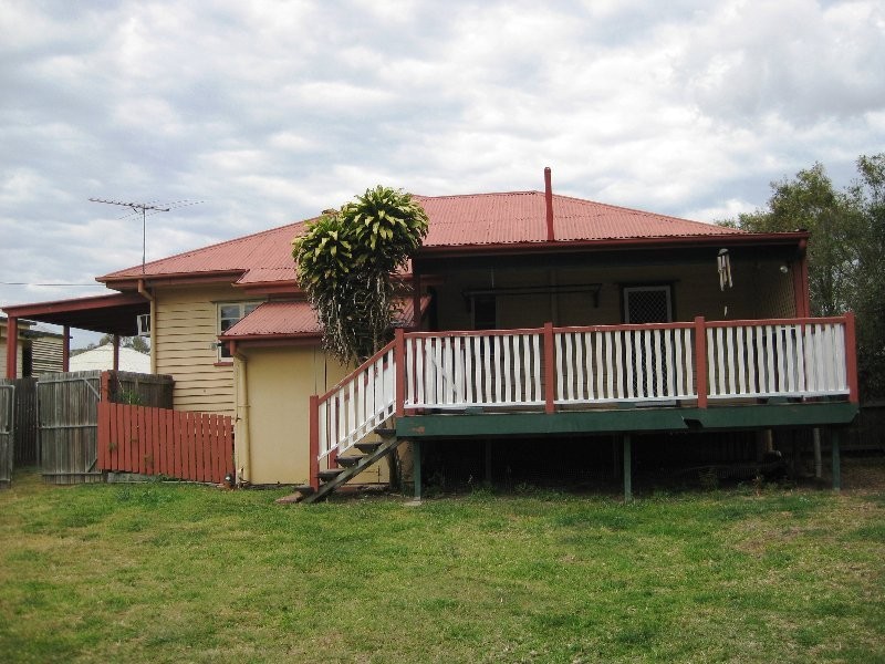 14 Casey Street, Leichhardt QLD 4305