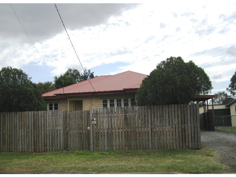 14 Casey Street, Leichhardt QLD 4305