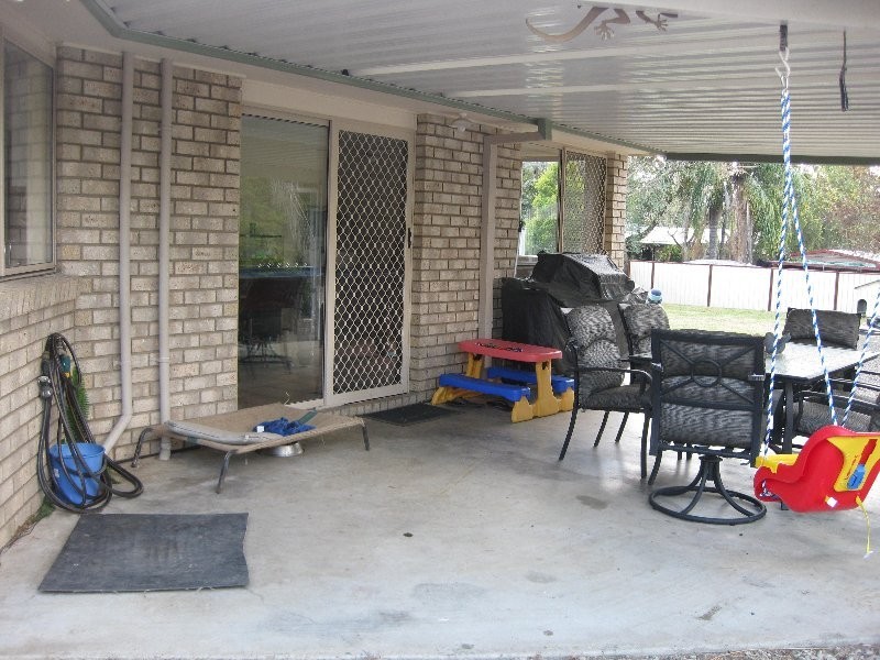 25 BELL STREET, Walloon QLD 4306