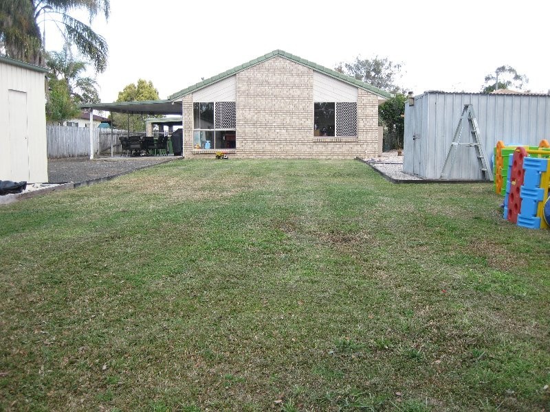 25 BELL STREET, Walloon QLD 4306