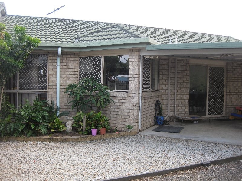 25 BELL STREET, Walloon QLD 4306