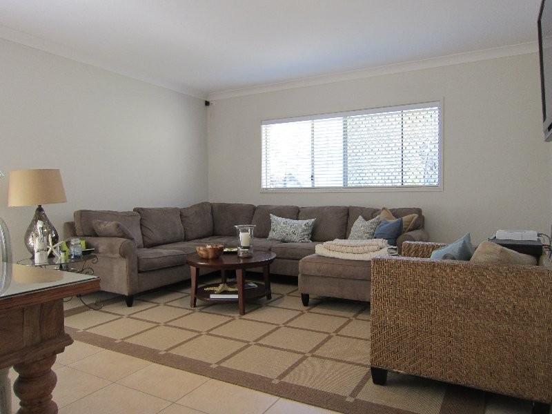 15 Piccadilly Court, Deebing Heights QLD 4306