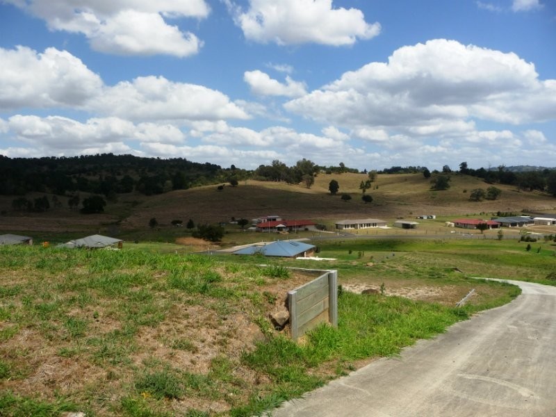 71 Harpeng Drive, Minden QLD 4311