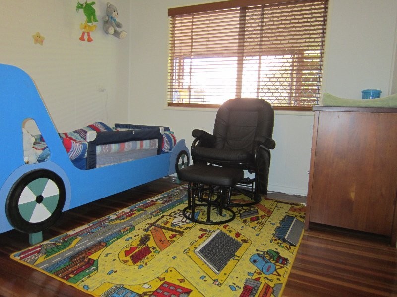 6 Mangonia Street, Raceview QLD 4305