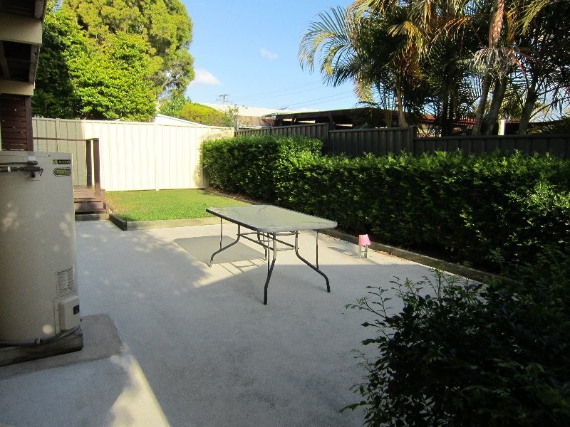 6 Mangonia Street, Raceview QLD 4305