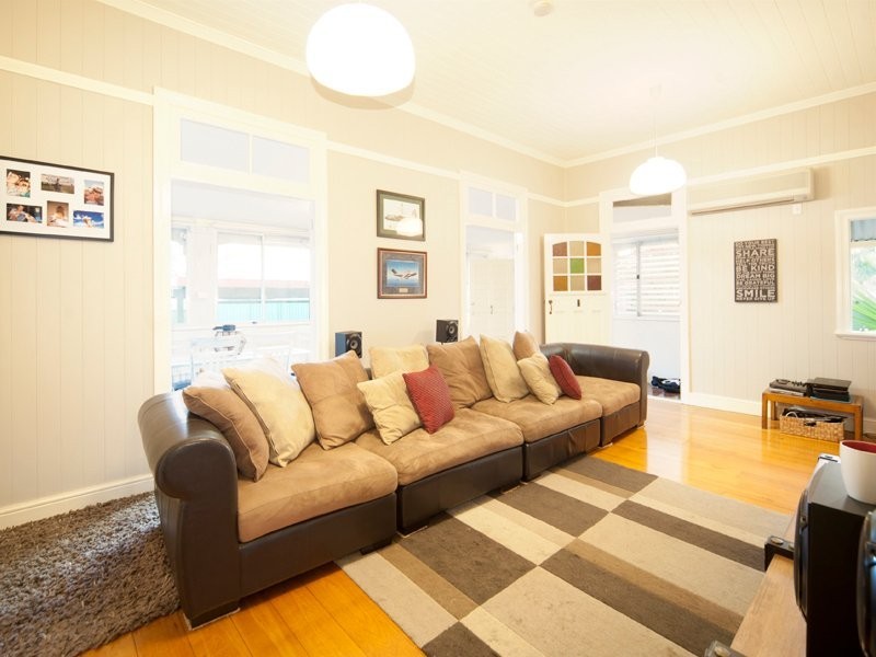 1 Kholo Road, North Ipswich QLD 4305