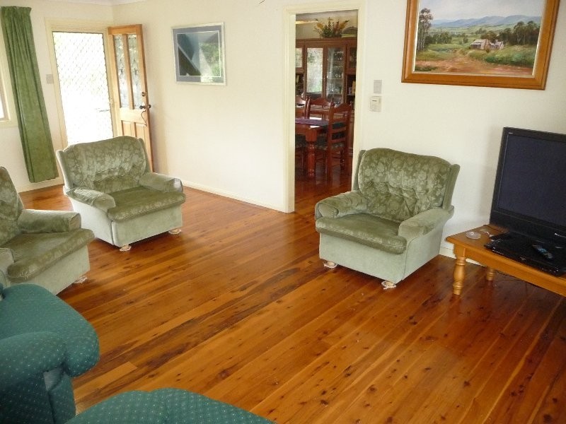 5 Macadamia Court, Walloon QLD 4306