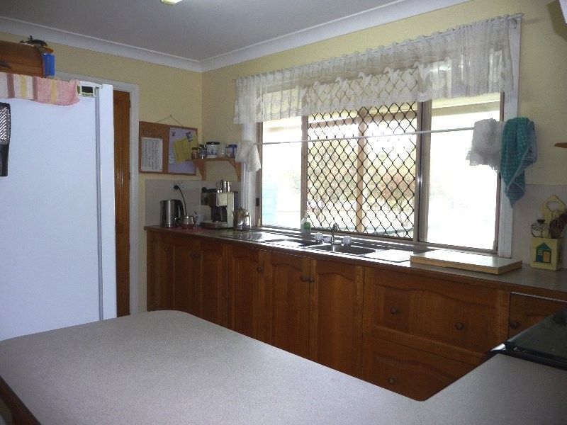 5 Macadamia Court, Walloon QLD 4306