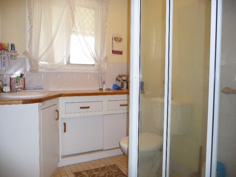 5 Macadamia Court, Walloon QLD 4306