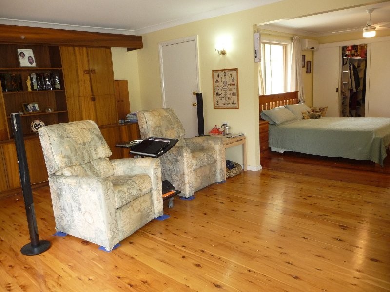 5 Macadamia Court, Walloon QLD 4306