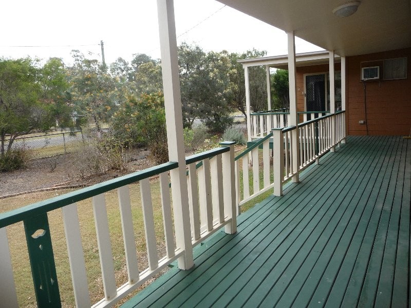 5 Macadamia Court, Walloon QLD 4306