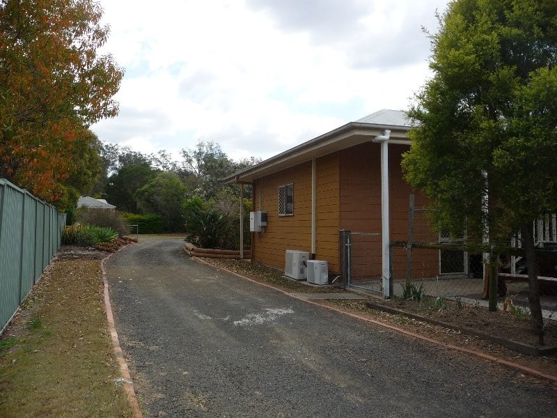 5 Macadamia Court, Walloon QLD 4306