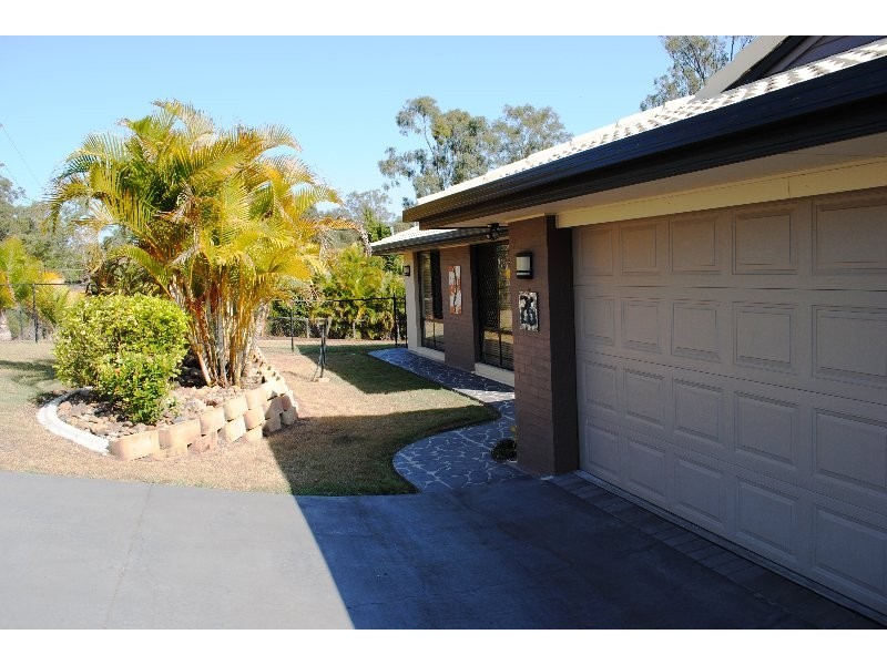 26 Dan Street, Chuwar QLD 4306