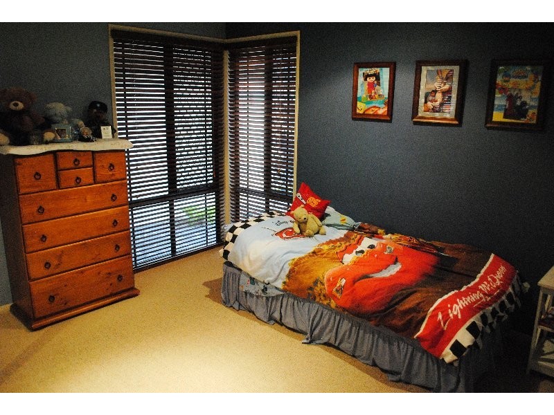 26 Dan Street, Chuwar QLD 4306