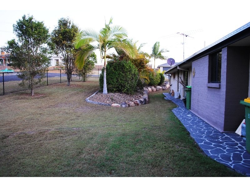 26 Dan Street, Chuwar QLD 4306