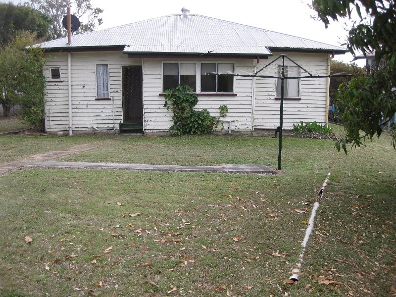 17 Rex Street, Eastern Heights QLD 4305