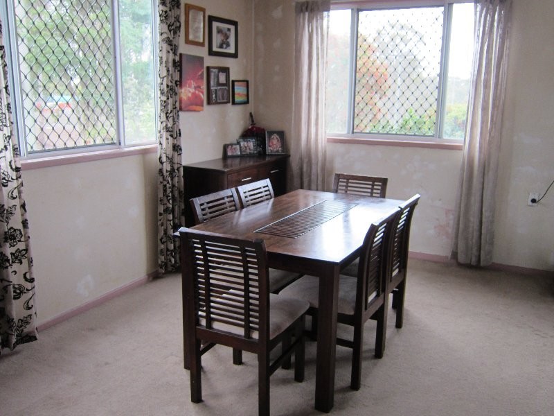 12 Winston Street, Yamanto QLD 4305