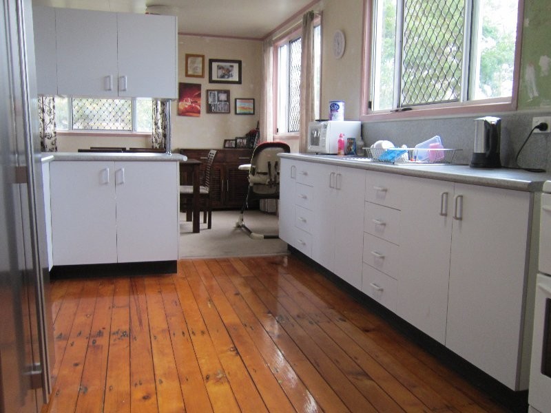 12 Winston Street, Yamanto QLD 4305