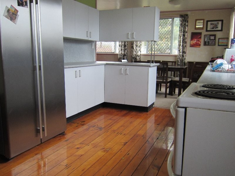 12 Winston Street, Yamanto QLD 4305