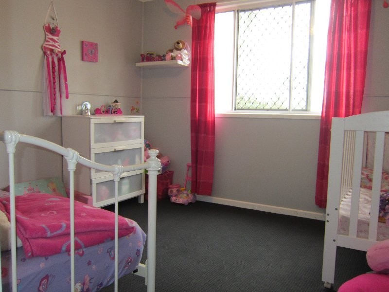 12 Winston Street, Yamanto QLD 4305