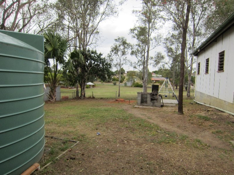 12 Winston Street, Yamanto QLD 4305