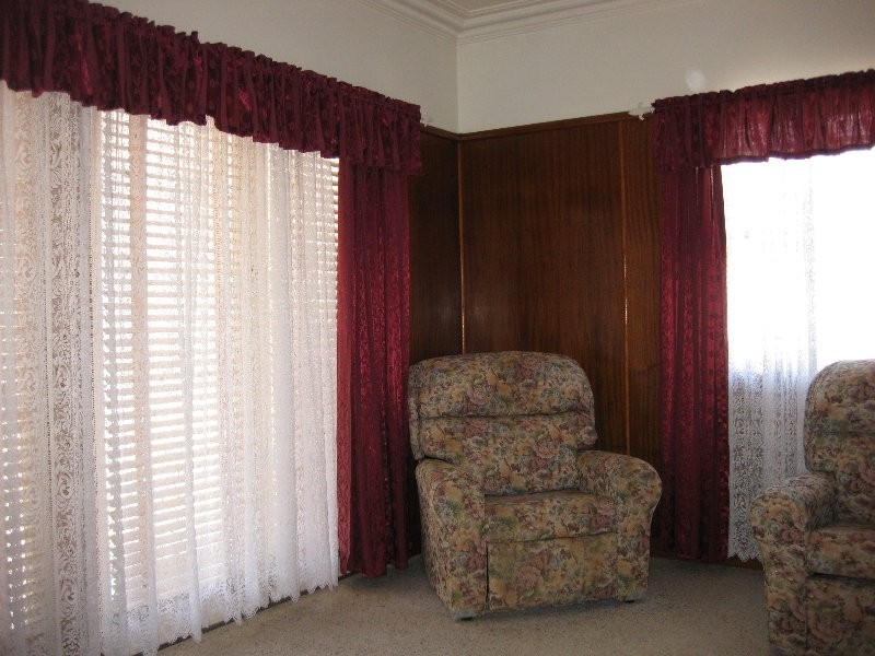 1 Phillips Street, Ebbw Vale QLD 4304