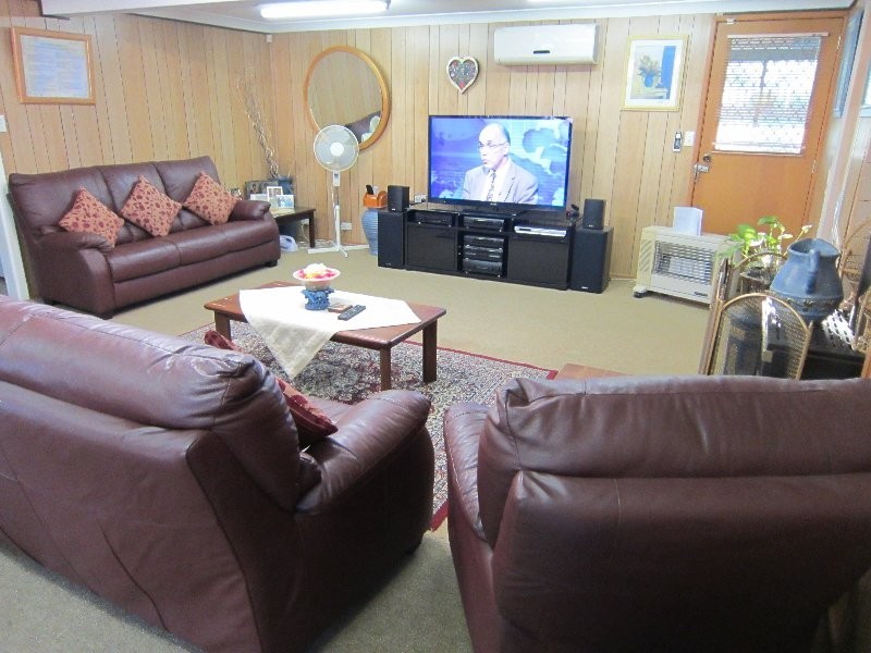 317 Whitehill Road, Flinders View QLD 4305