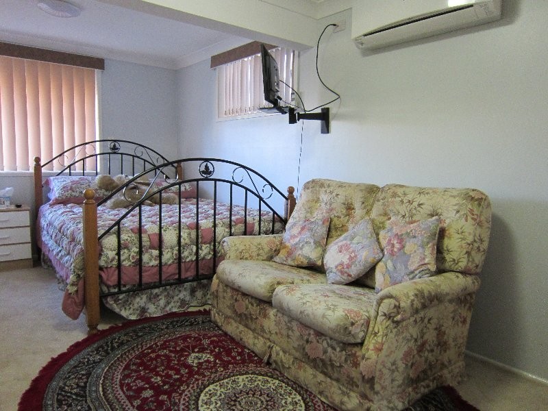 317 Whitehill Road, Flinders View QLD 4305