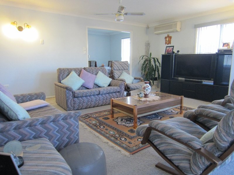 317 Whitehill Road, Flinders View QLD 4305