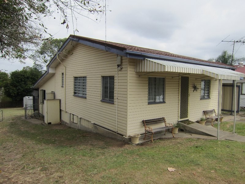 225 Warwick Road, Churchill QLD 4305