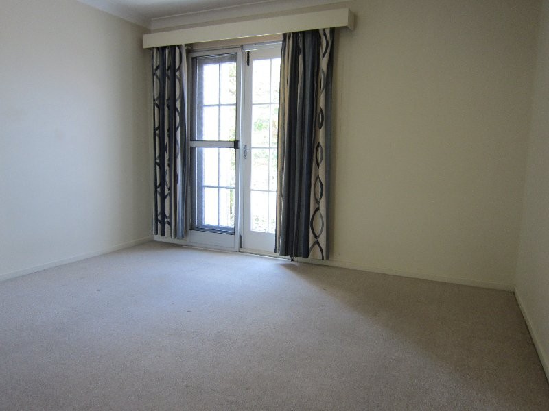 39 Glebe Road, Newtown QLD 4305