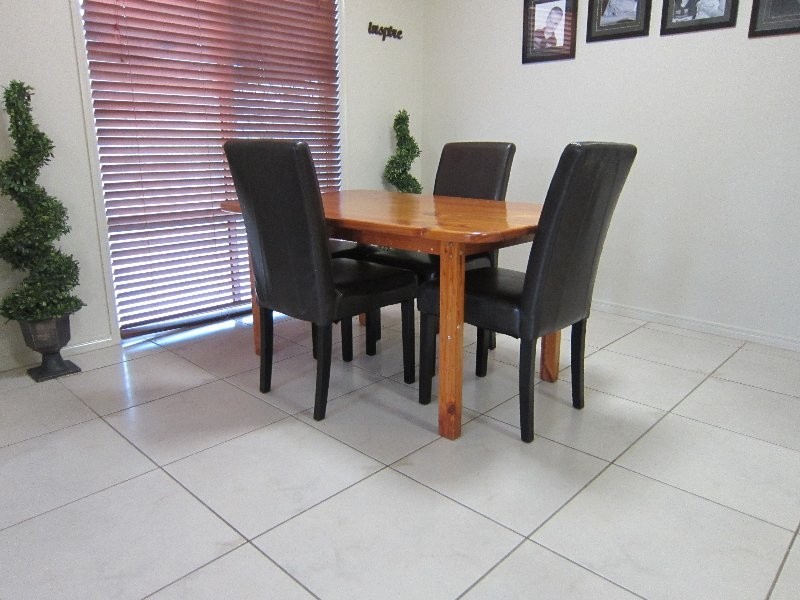 2 Sheridan Court, Willowbank QLD 4306