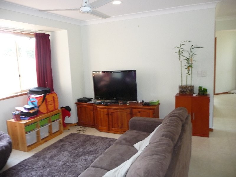 10 Oregon Close, Yamanto QLD 4305