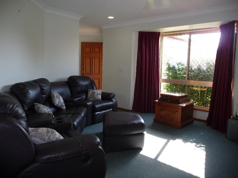 10 Oregon Close, Yamanto QLD 4305