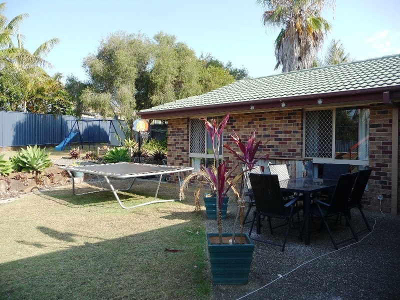 10 Oregon Close, Yamanto QLD 4305